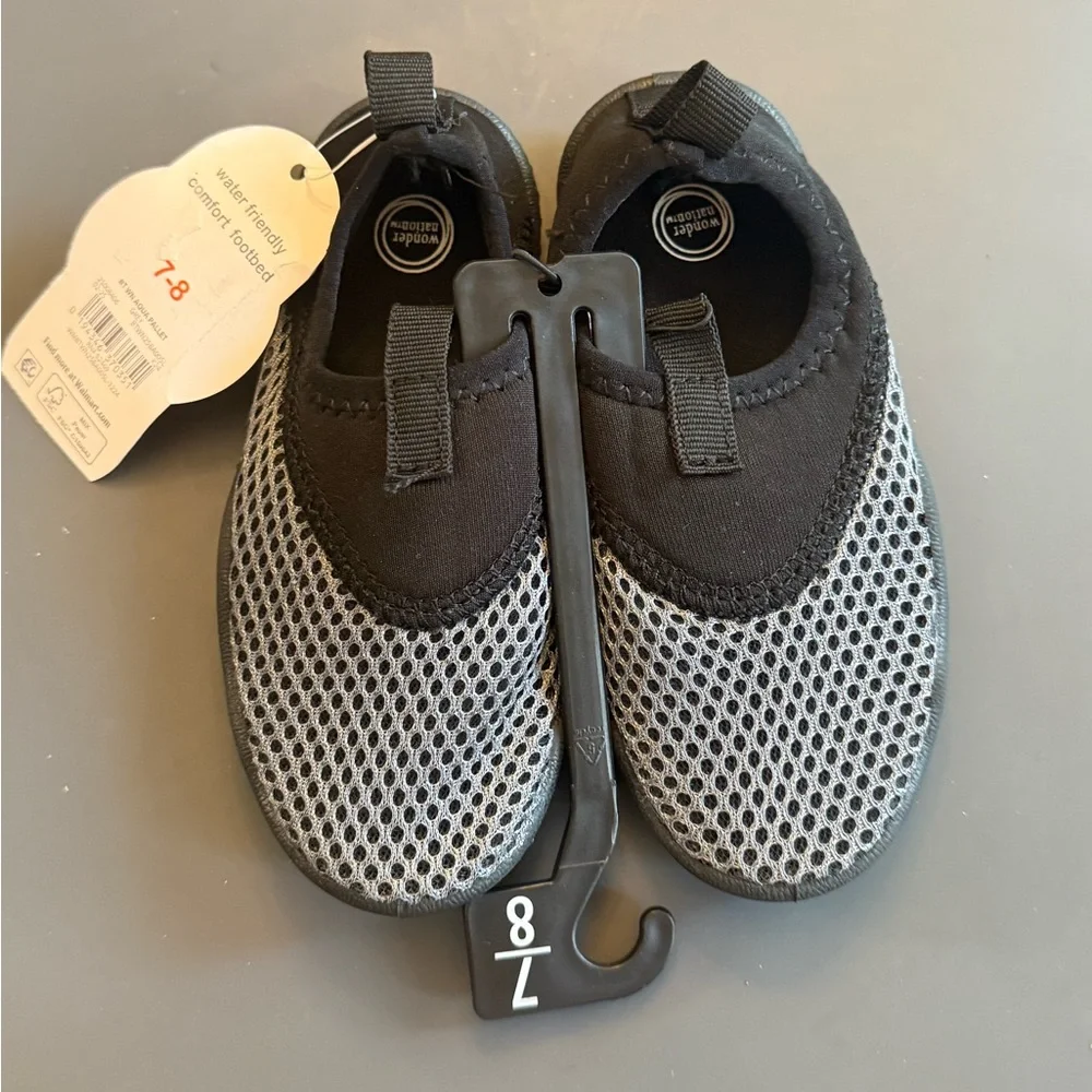 Kid’s Toddler 7 8 Slip-On Black Gray Water Aqua Shoes NEW NWT Boy’s Children’s
